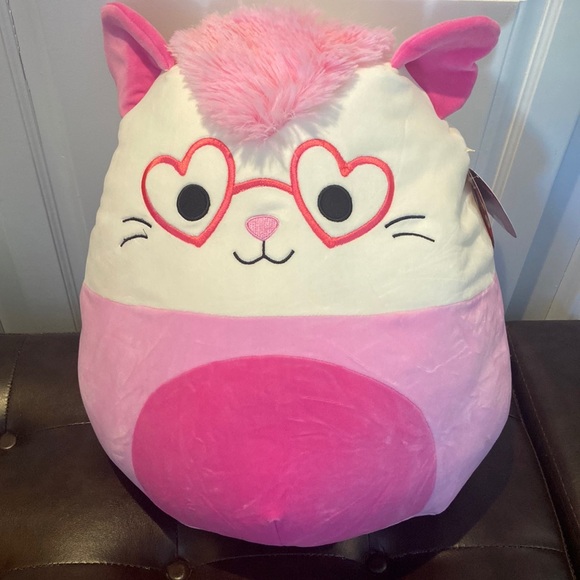 Chambless the Possum w/ Heart Glasses 16” Valentines Squishmallow - Picture 1 of 3
